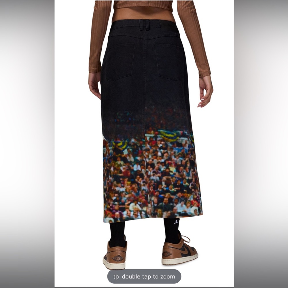 AIR JORDAN Stylish Black Graphic Skirt Midi /Small - Picture 3 of 9